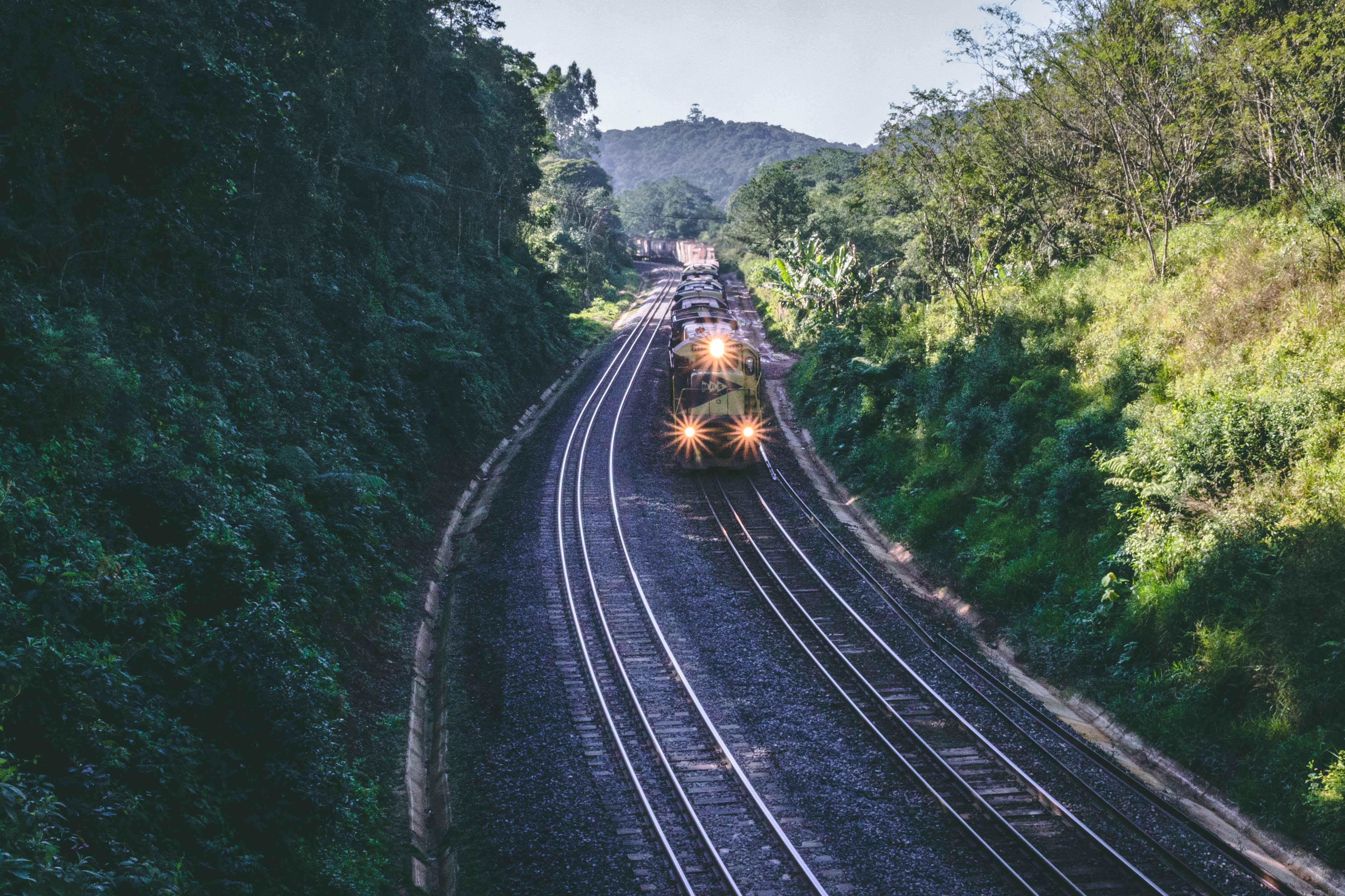 ronaldo-de-oliveira-cyKLy03Fs7w-unsplash-1